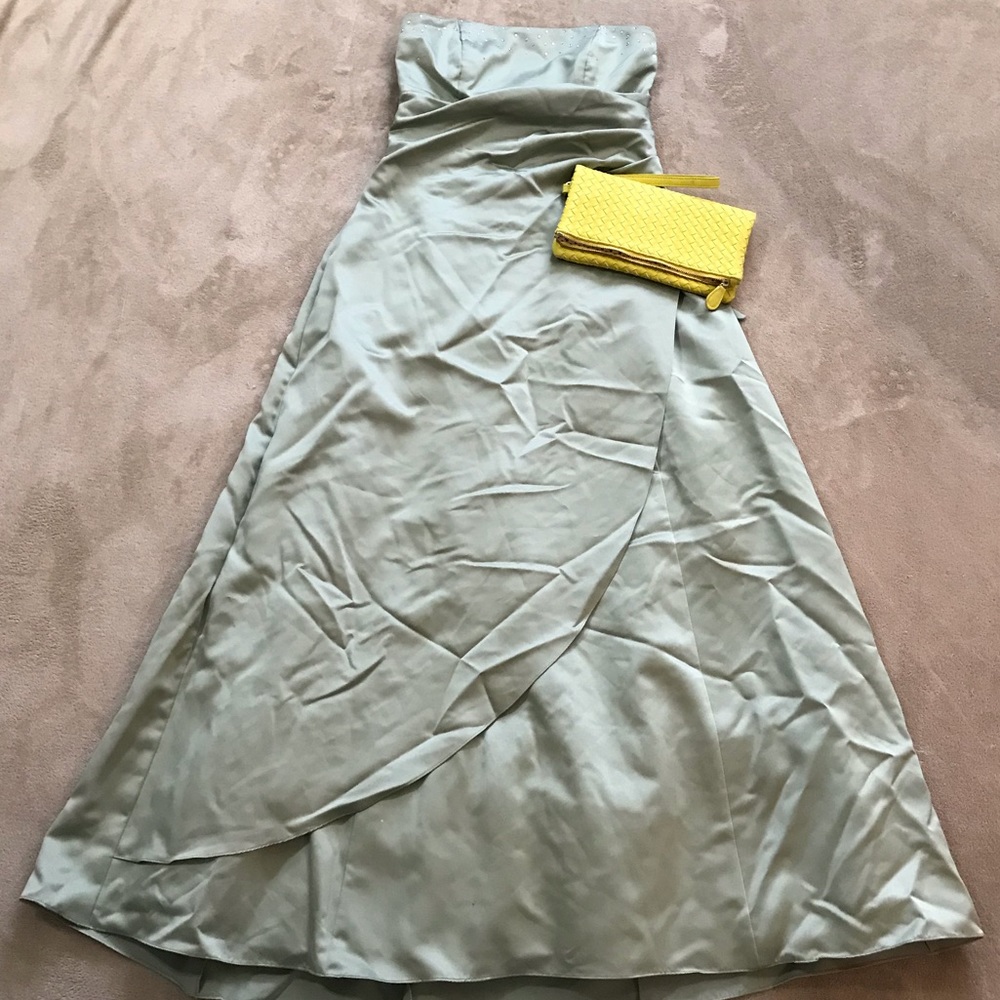 Simple dress
